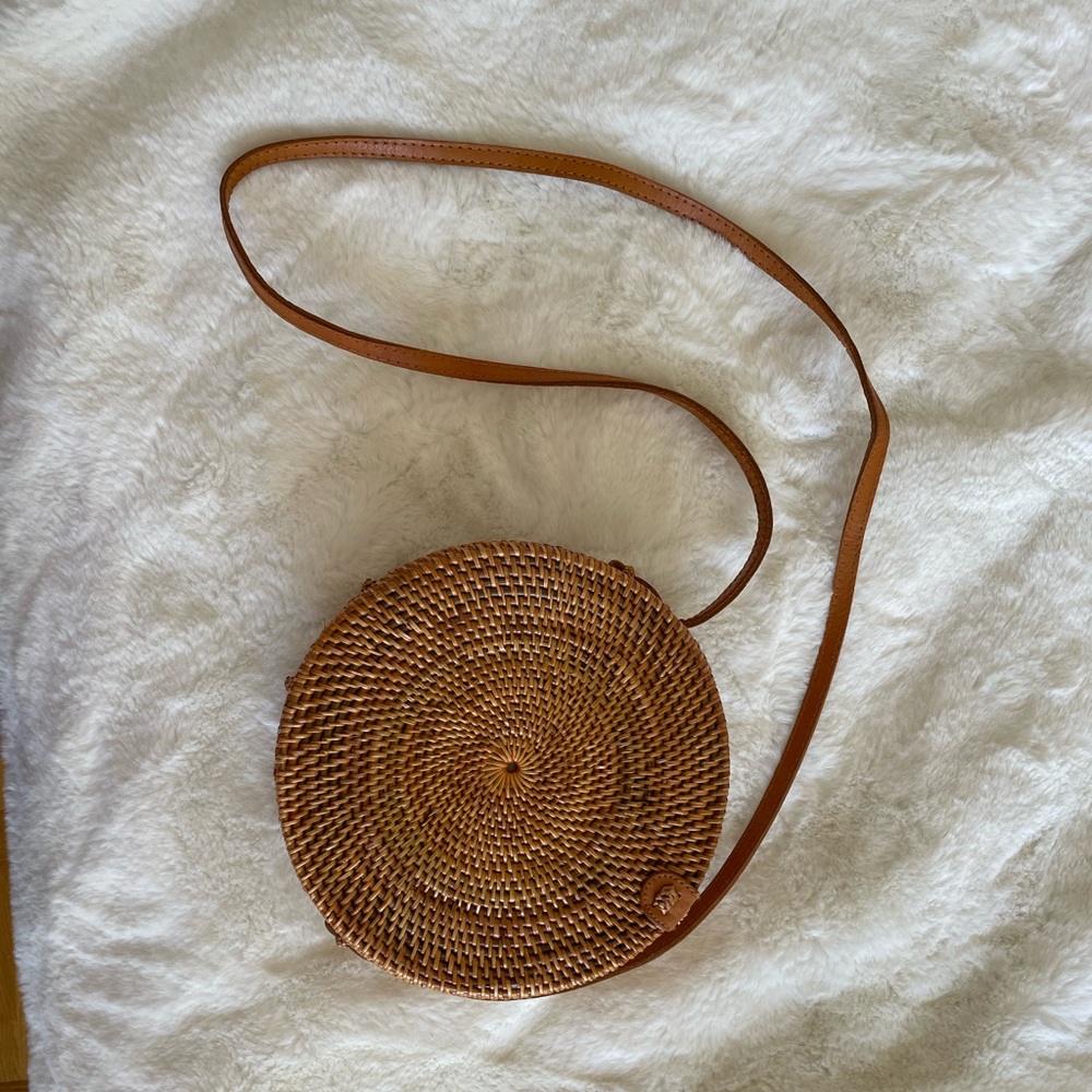 Woven basket purse